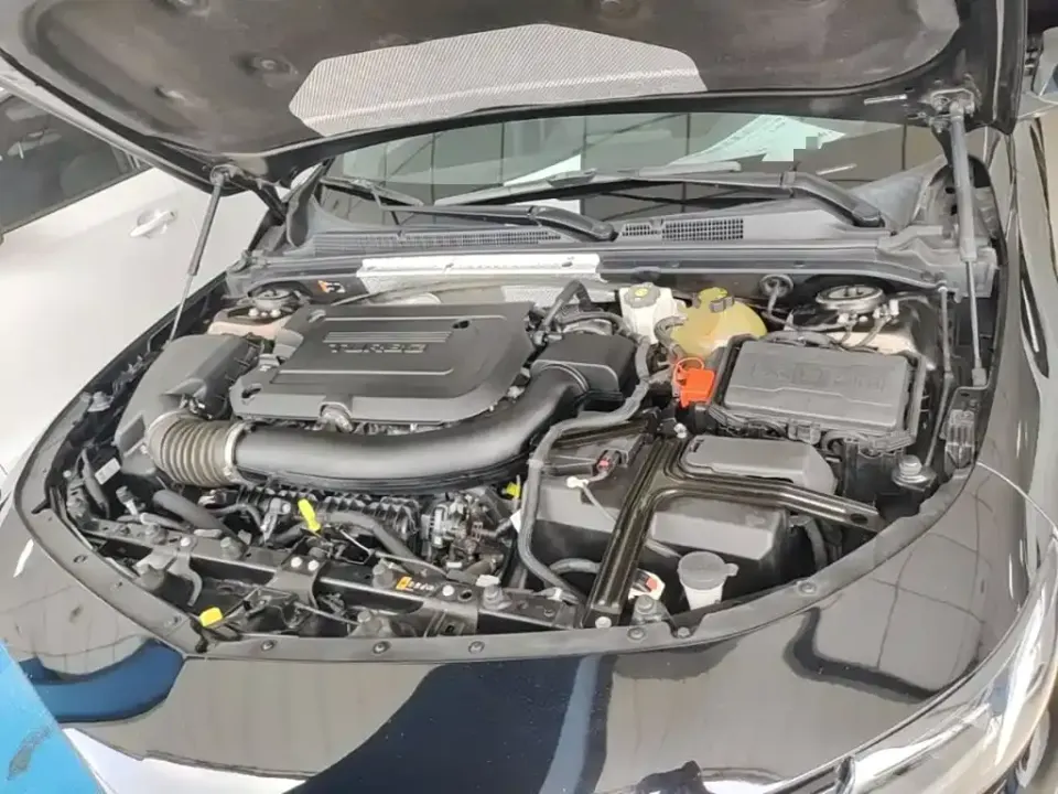 Chevrolet Malibu XL