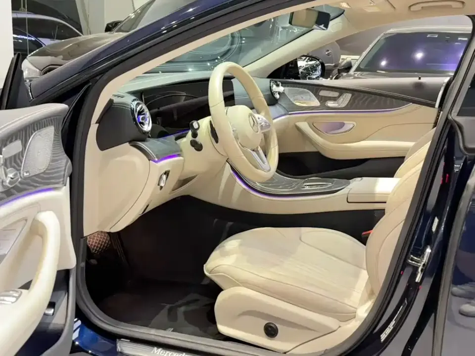 Mercedes-Benz CLS