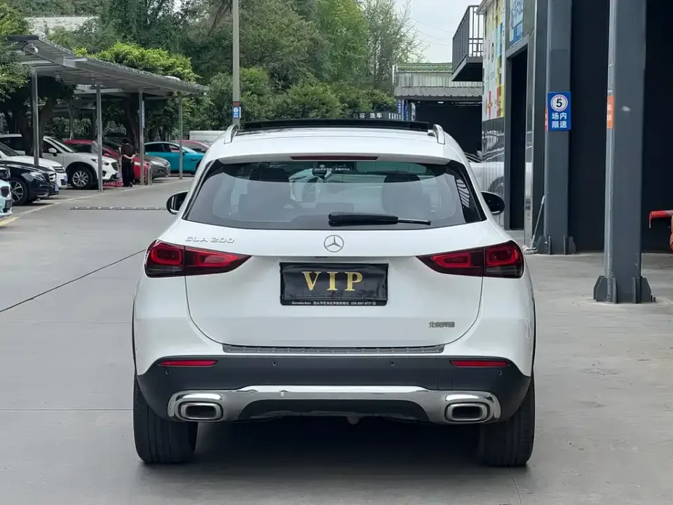Mercedes-Benz GLA