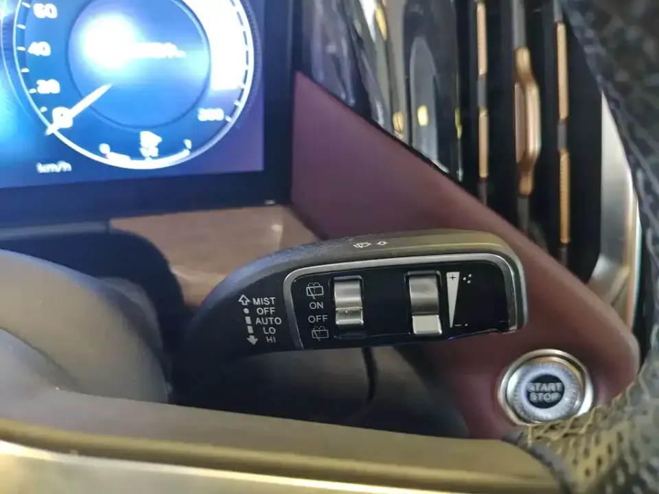 Hongqi Hongqi HS7