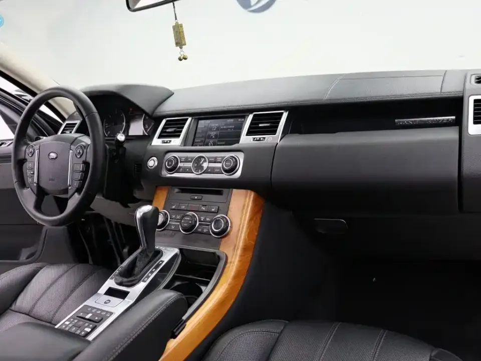 Land Rover Sport