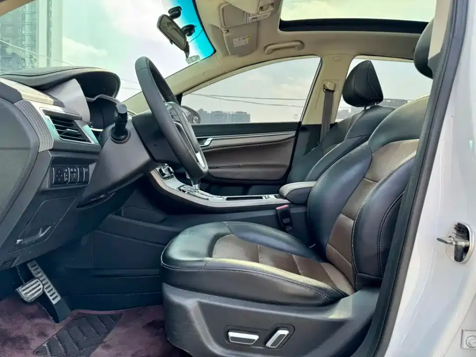 Geely Emgrand GS
