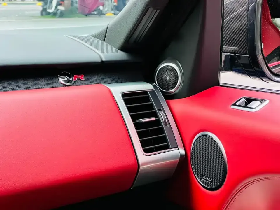 Land Rover Sport