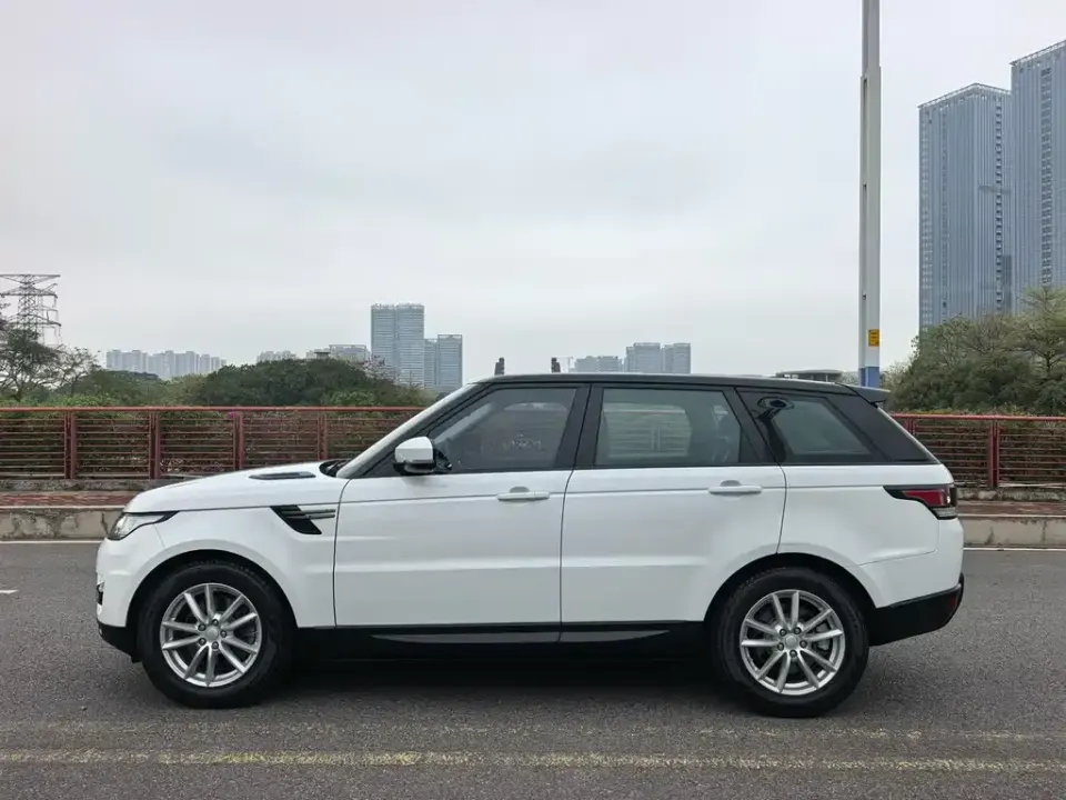 Land Rover Sport