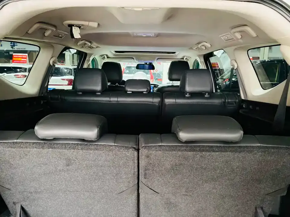 Mitsubishi Pajero Sport (Import)