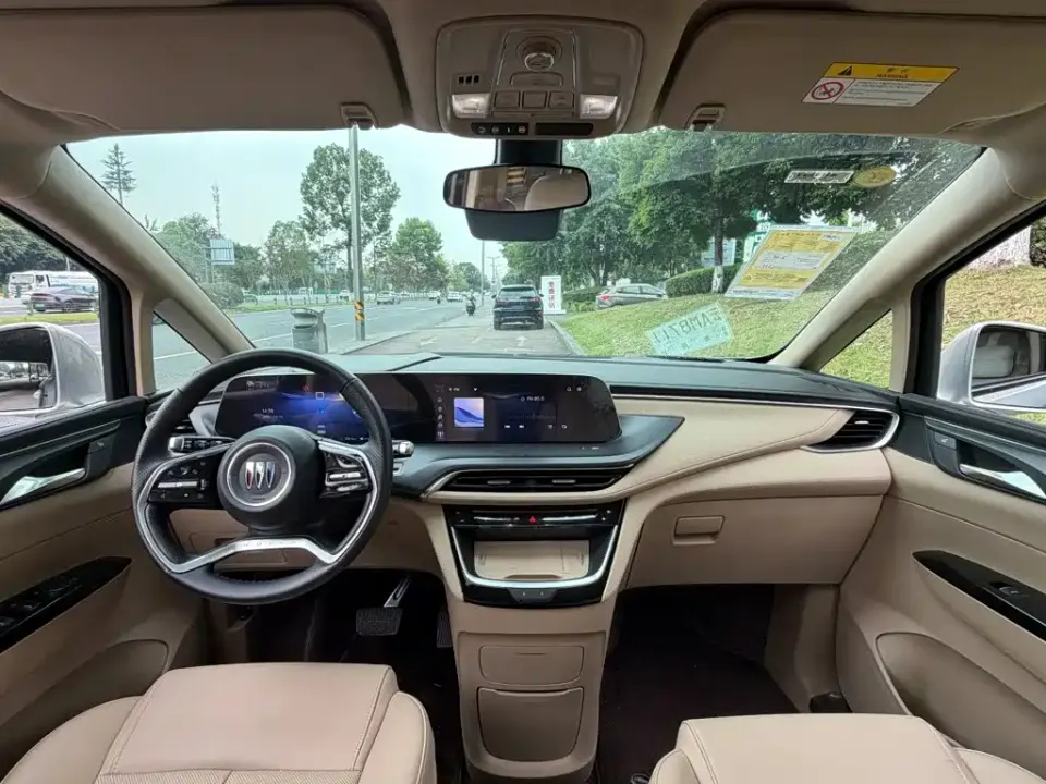 Buick GL8 Hybrid