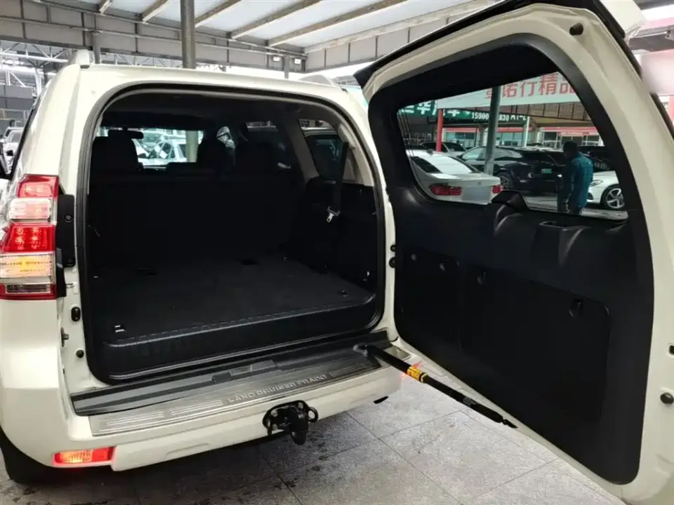 Toyota Prado