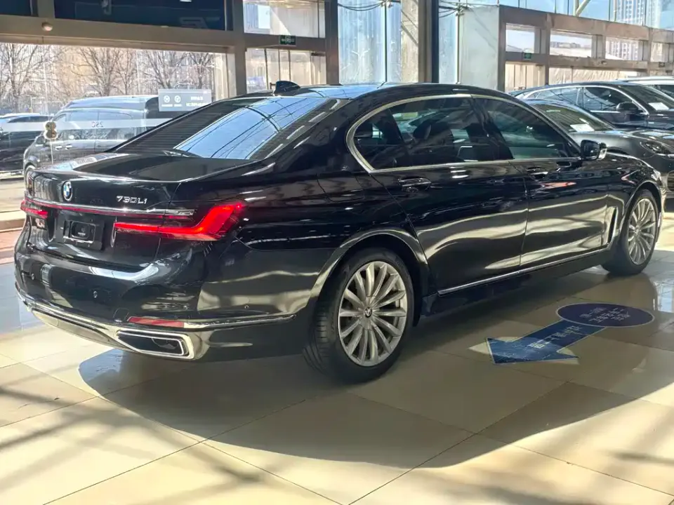BMW 7-Series