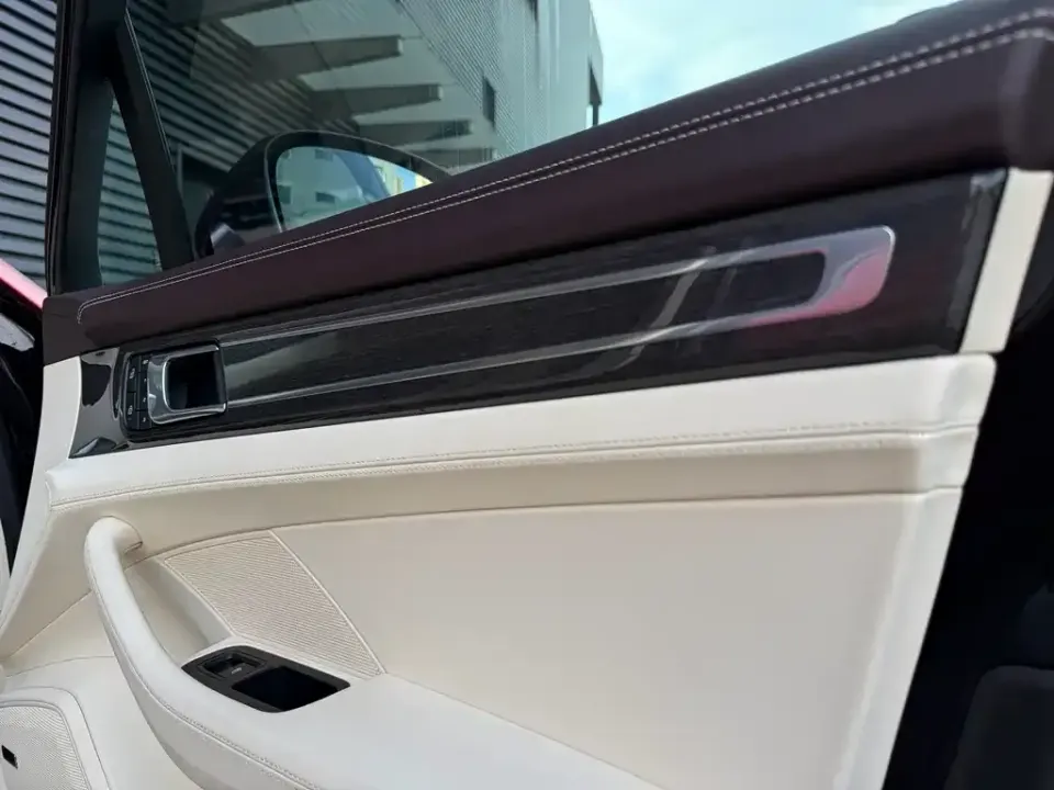 Porsche Panamera Hybrid