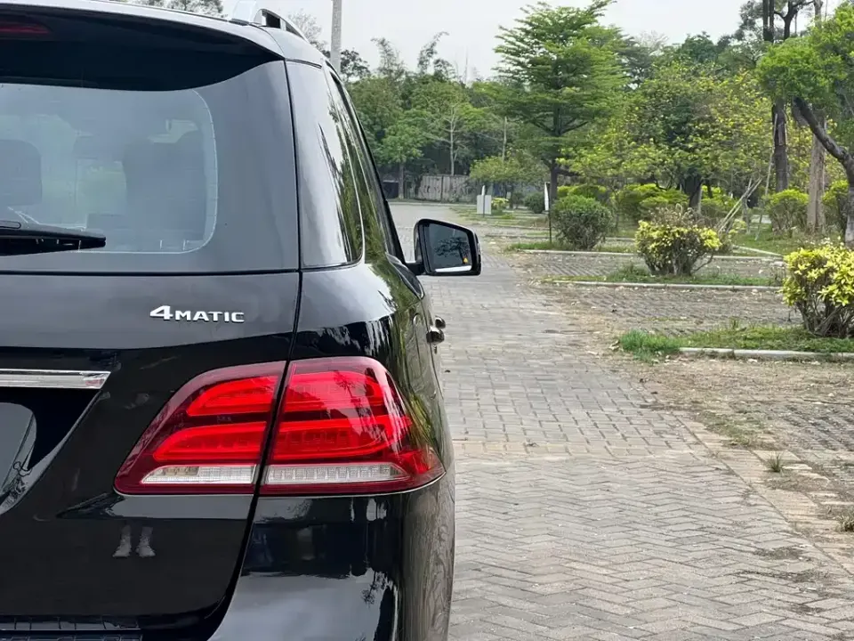 Mercedes-Benz GLE (Import)