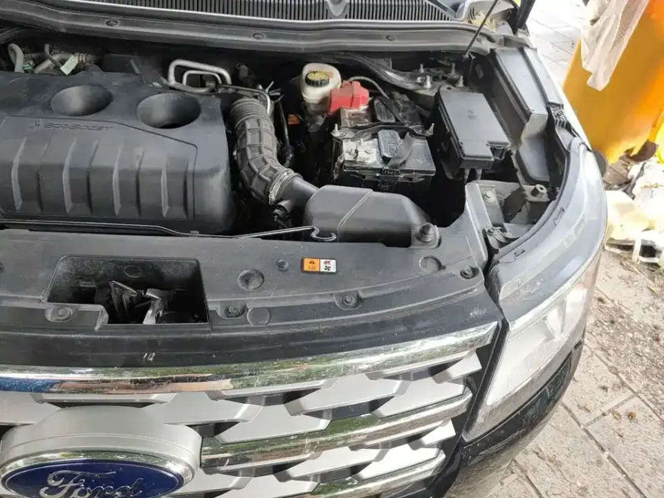 Ford Explorer (Import)