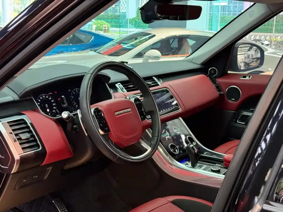 Land Rover Sport