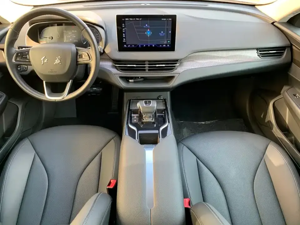 Hongqi Hongqi E-QM5