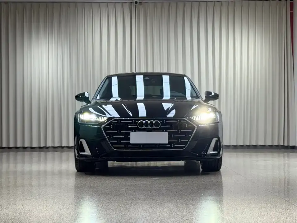 Audi A7L