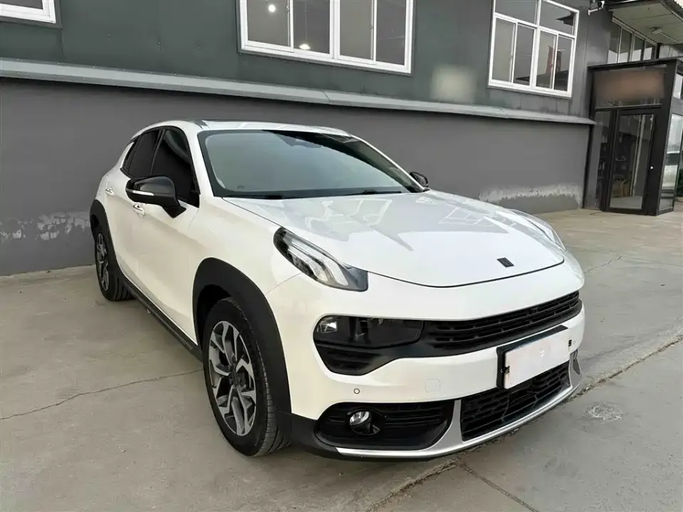 Lynk & Co 02