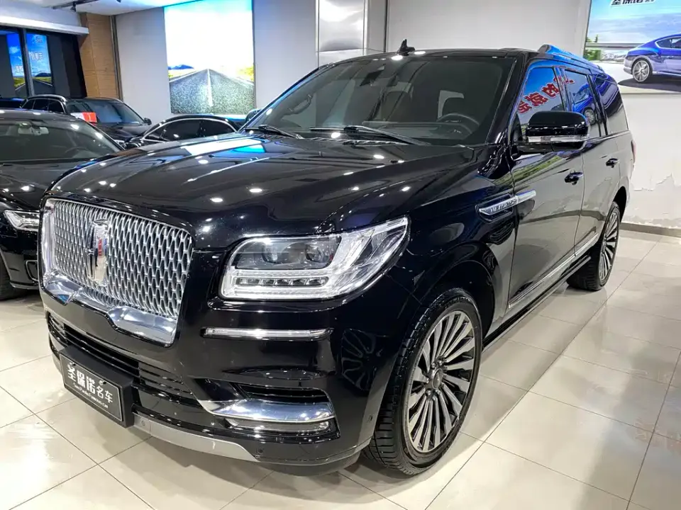 Lincoln Navigator