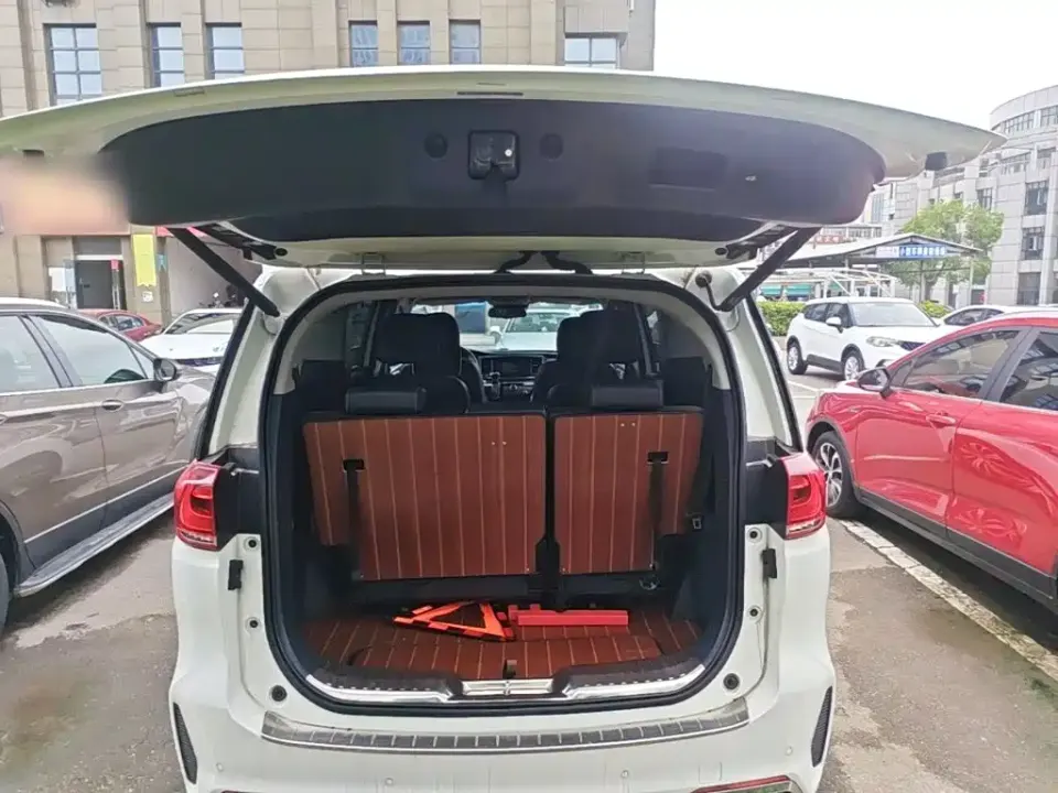 GAC Trumpchi M8