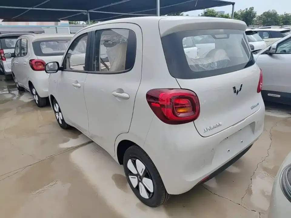 Wuling MINIEV