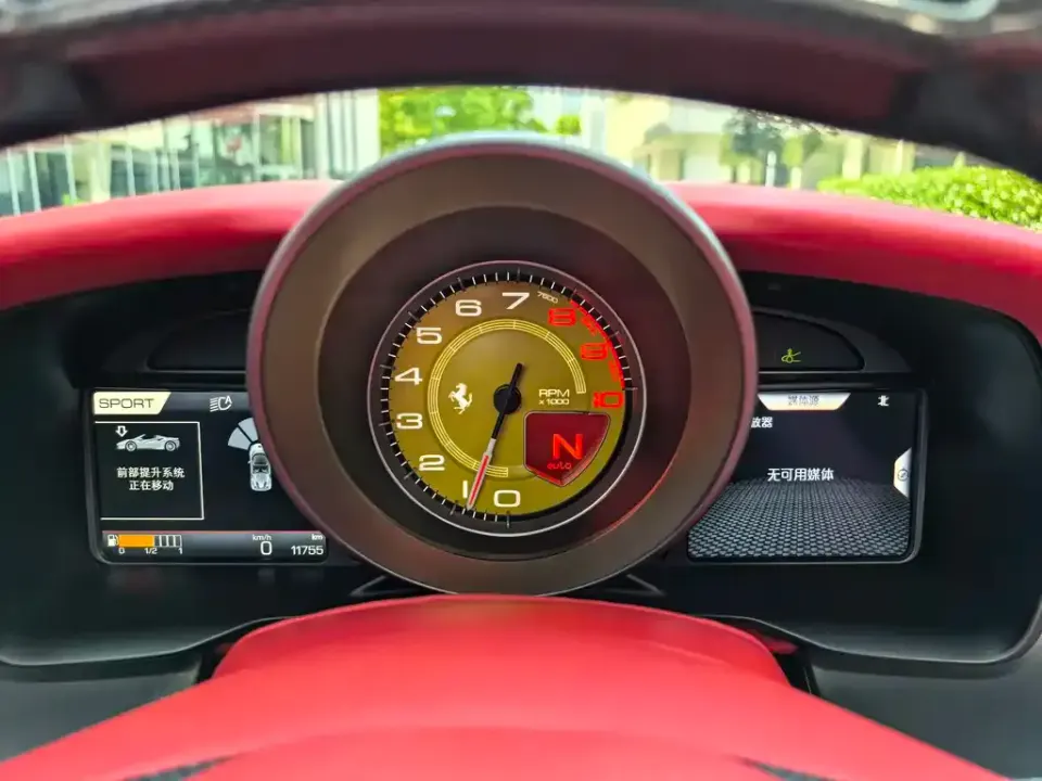 Ferrari F8