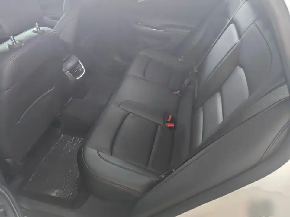 Chevrolet Malibu XL