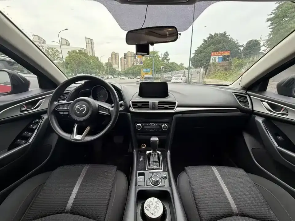 Mazda 3 Axela