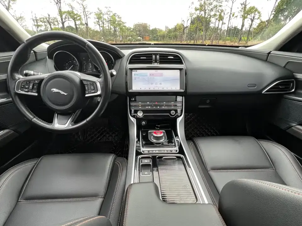 Jaguar XEL