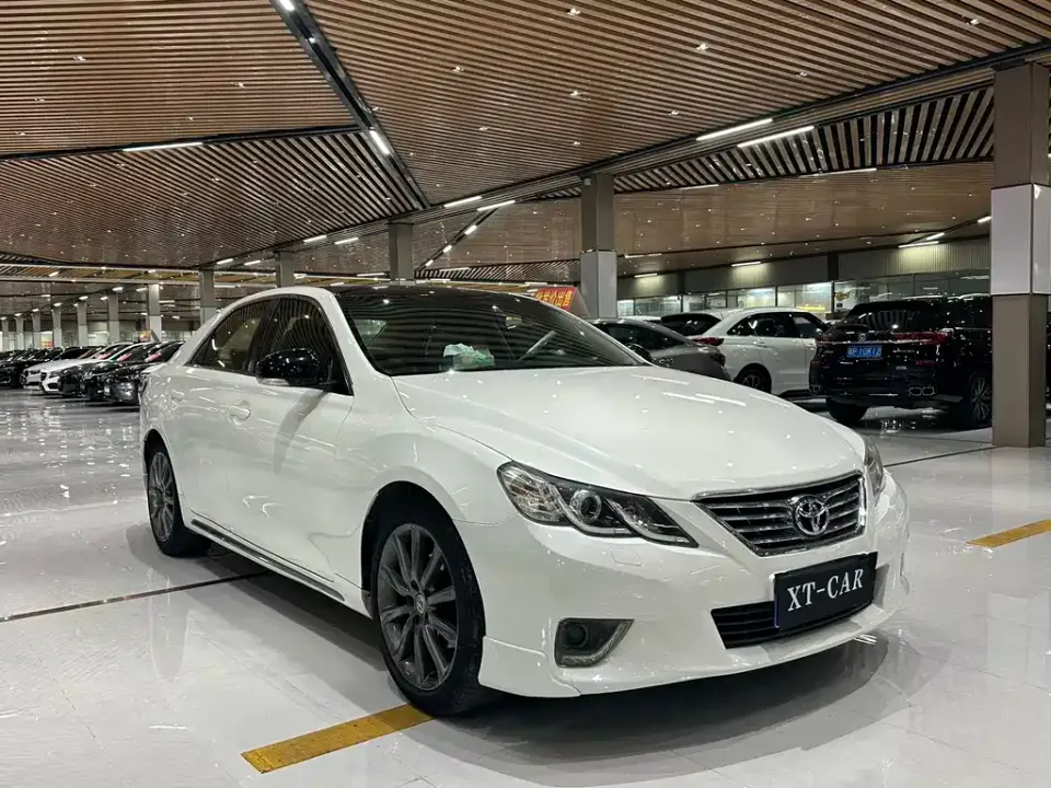 Toyota Reiz