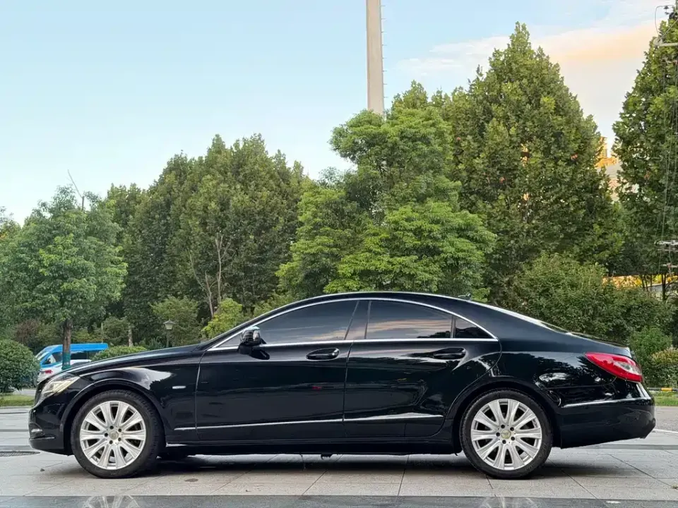 Mercedes-Benz CLS