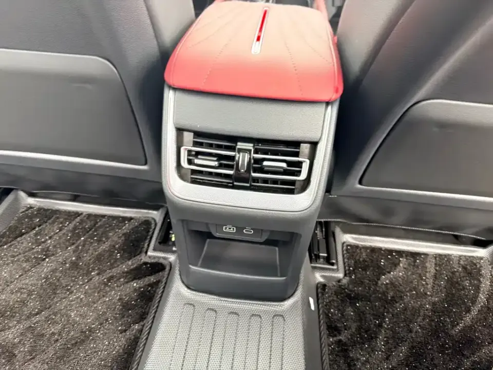 Hongqi Hongqi H5