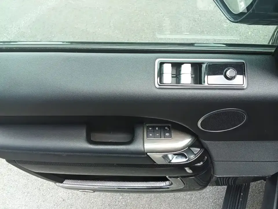 Land Rover Sport
