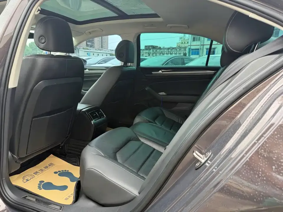 Volkswagen Phideon
