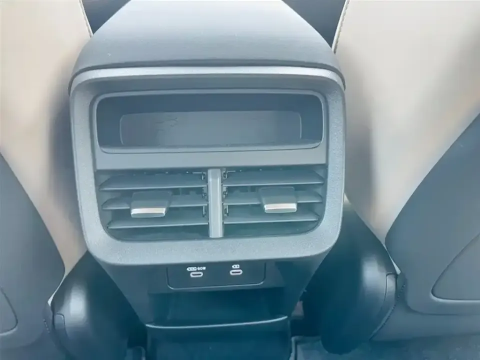 Volvo XC70 PHEV