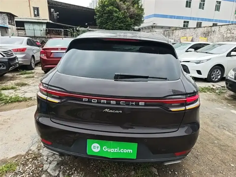 Porsche Macan