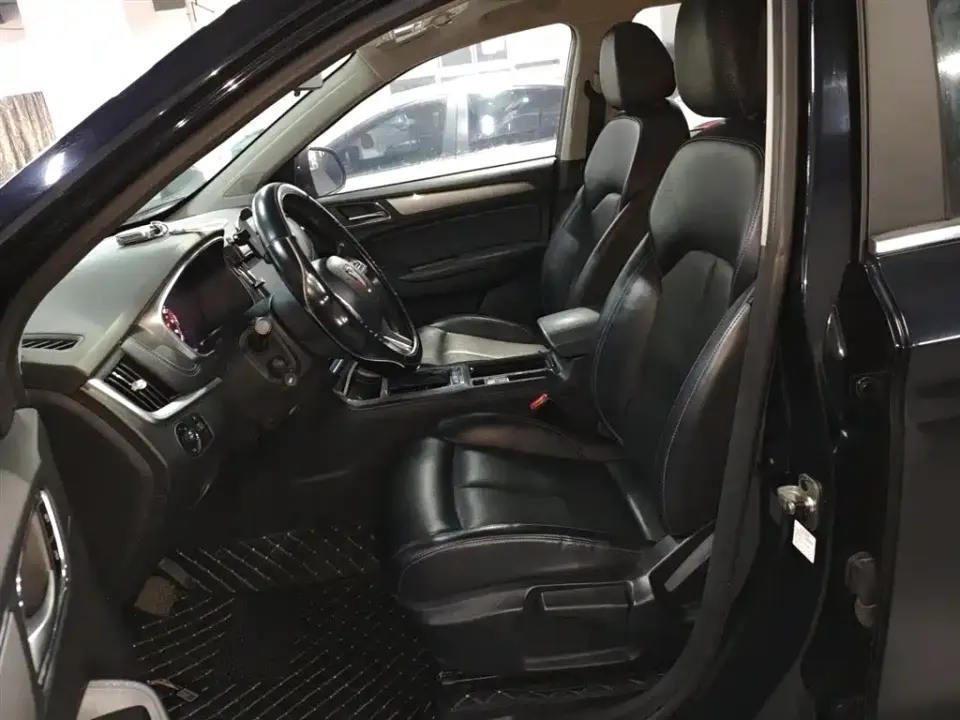 Roewe RX5