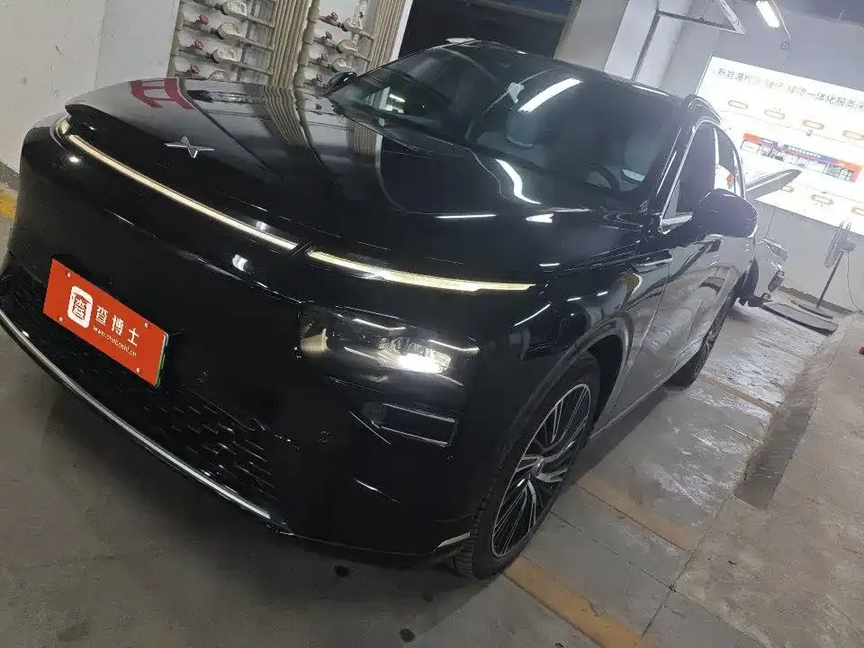 Xpeng G9