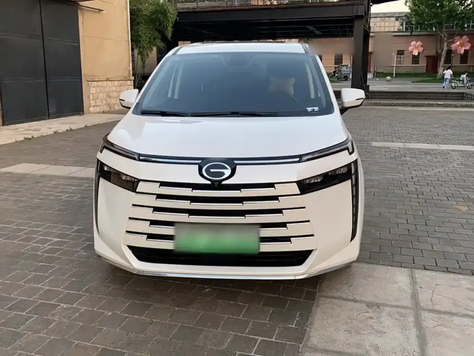 GAC Trumpchi E8 PHEV
