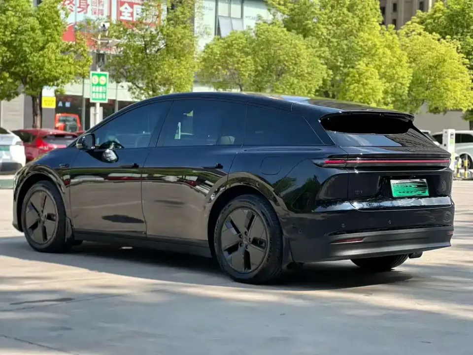 Li Li i6