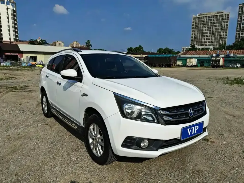 Venucia T70