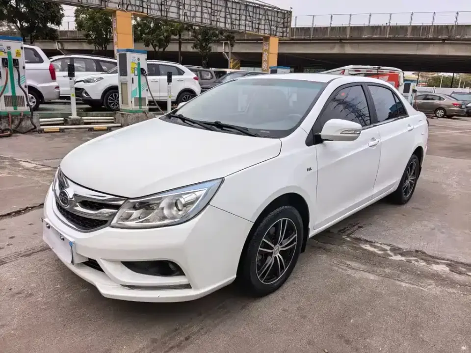 BYD Surui