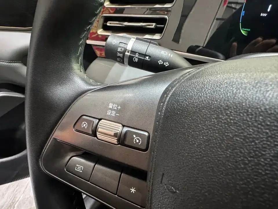 BYD Qin L