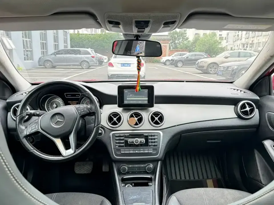 Mercedes-Benz GLA (Import)