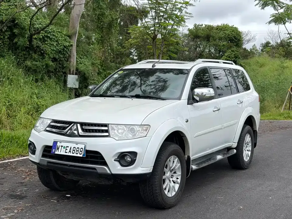 Mitsubishi Pajero Sport