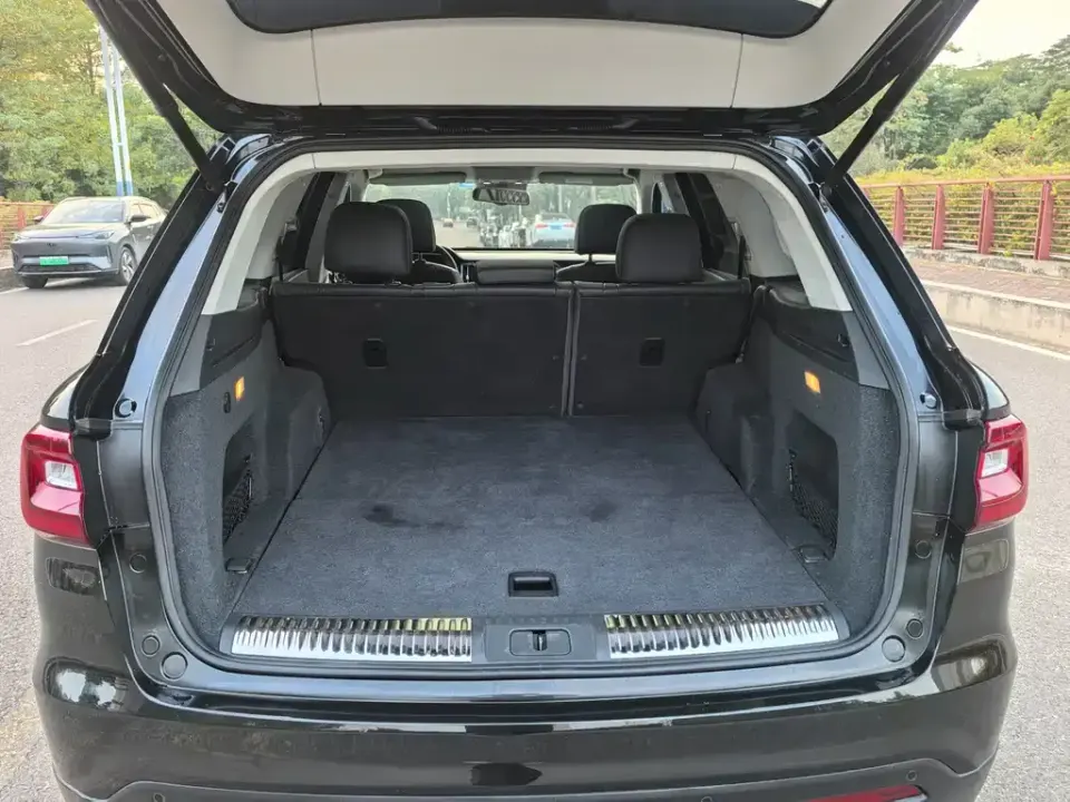 Hongqi Hongqi HS7