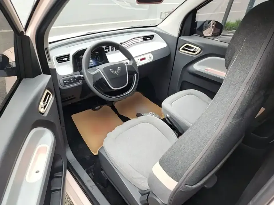 Wuling MINIEV