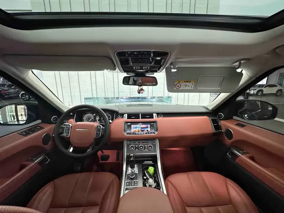 Land Rover Sport