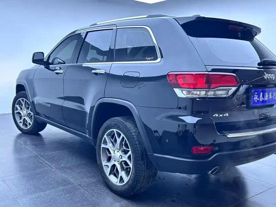 Jeep Grand Cherokee (Import)
