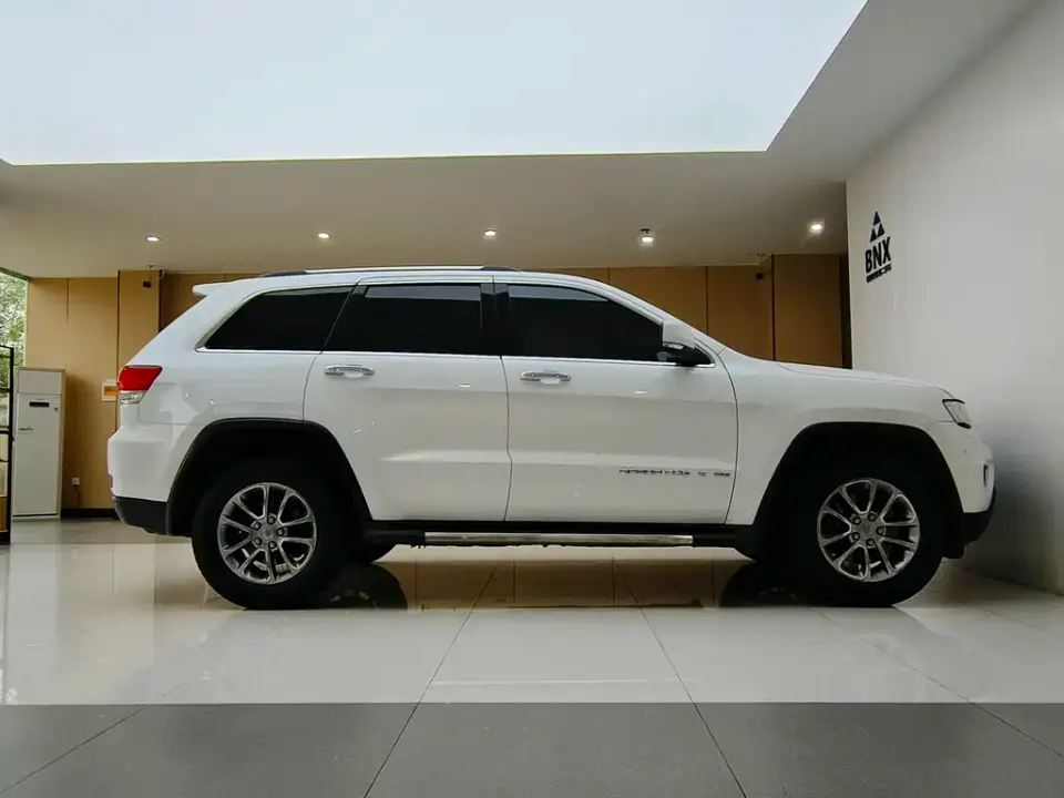 Jeep Grand Cherokee (Import)