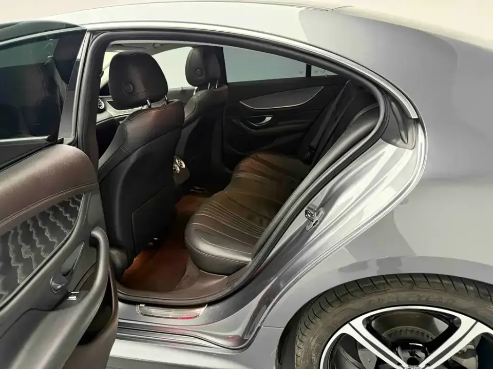 Mercedes-Benz CLS