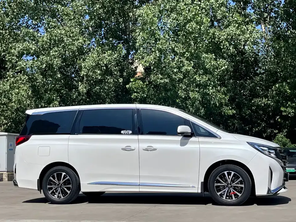 GAC Trumpchi M8