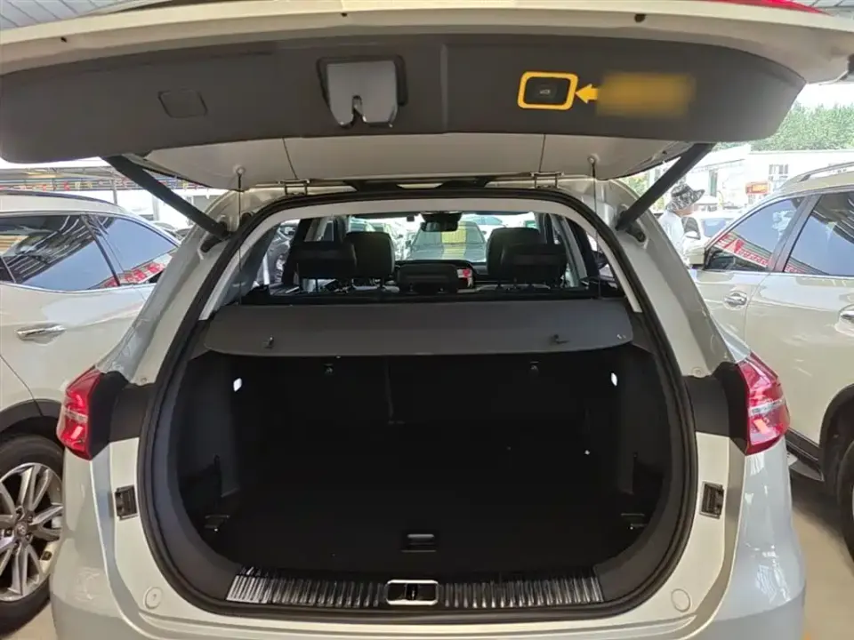 Hongqi Hongqi HS5